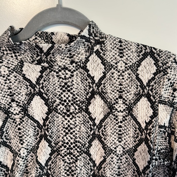 Women’s Snakeskin Mock Neck Body Suit - Picture 3 of 3